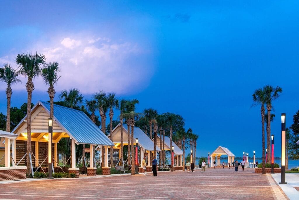 Kissimmee Lakefront Park - Jen Dantas