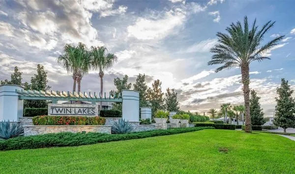 Twin Lakes St. Cloud e1680971591860 - Jen Dantas