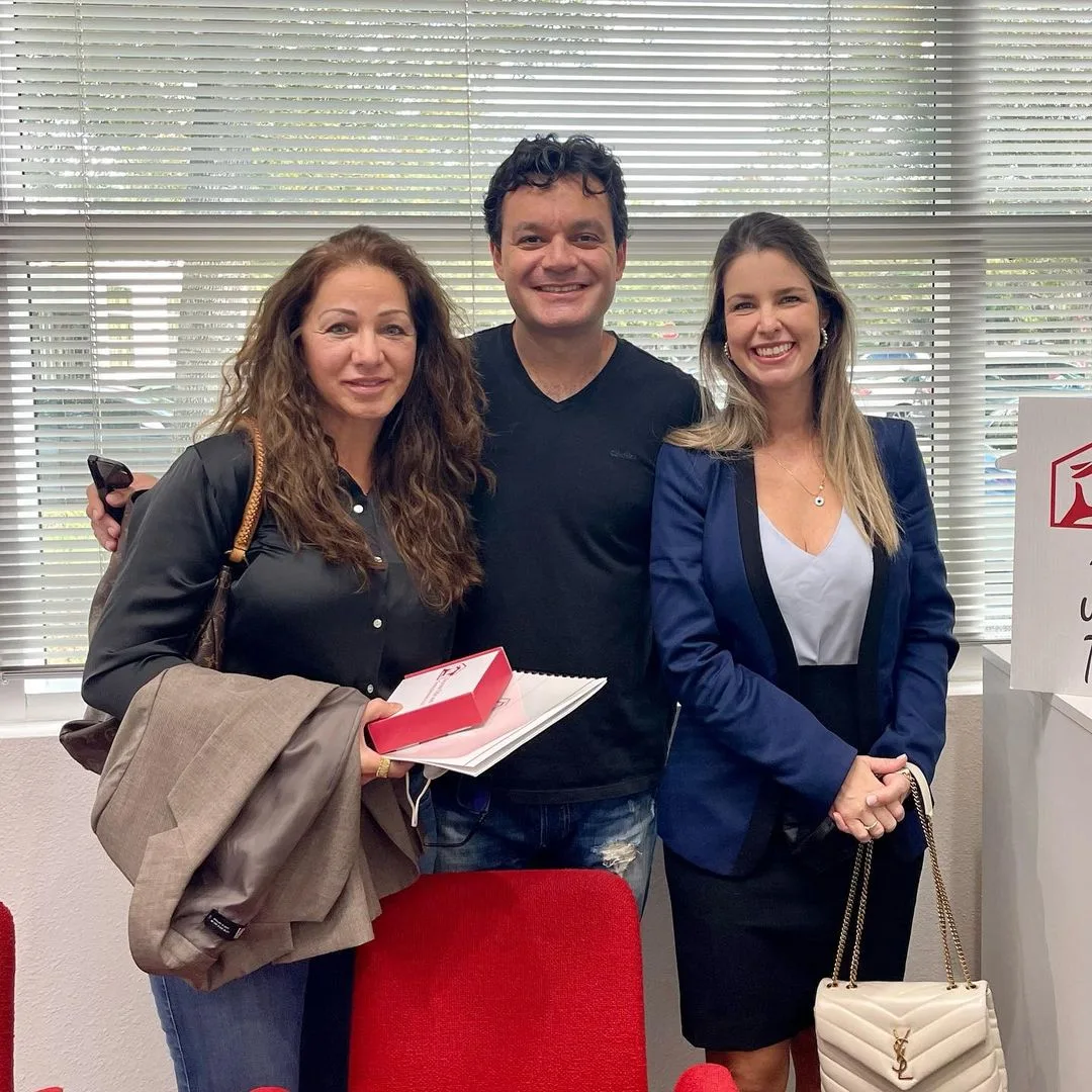Jen Dantas com clientes em Orlando (13)