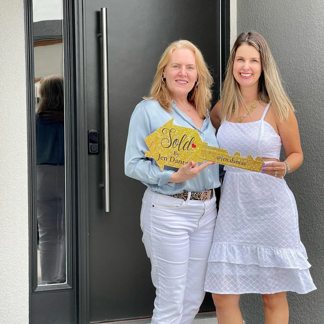 Jen Dantas com clientes em Orlando (5)