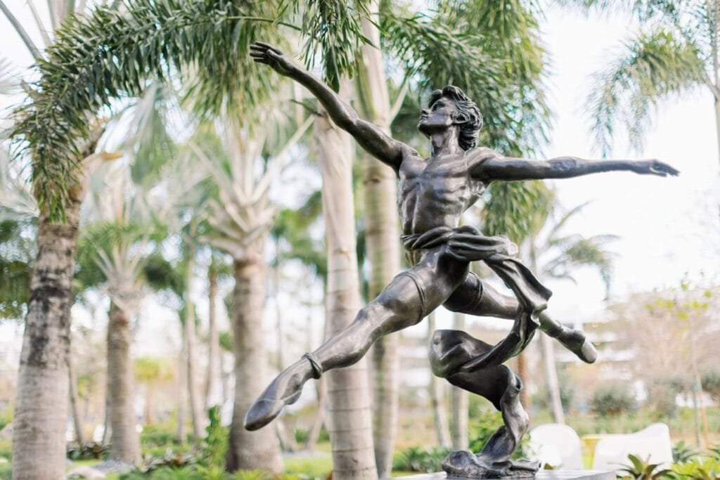 O Que Fazer em Lake Nona: Guia Completo para Moradores e Visitantes 13 - Jen Dantas Lake Nona Sculpture Garden