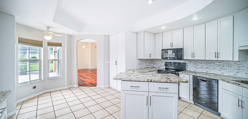 Casa à Venda em Orlando com Piscina – 357 Fairway Pointe Cir, FL 32828 Casa à Venda em Orlando com Piscina – 357 Fairway Pointe Cir, FL 32828