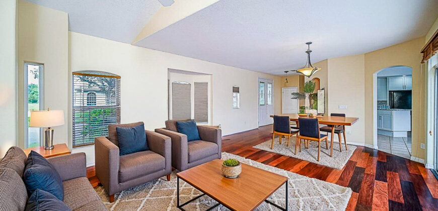 Casa à Venda em Orlando com Piscina – 357 Fairway Pointe Cir, FL 32828 Casa à Venda em Orlando com Piscina – 357 Fairway Pointe Cir, FL 32828
