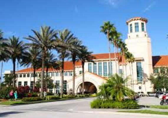 Assistenza sanitaria a Celebration, FL: cliniche, ospedali e centri benessere
