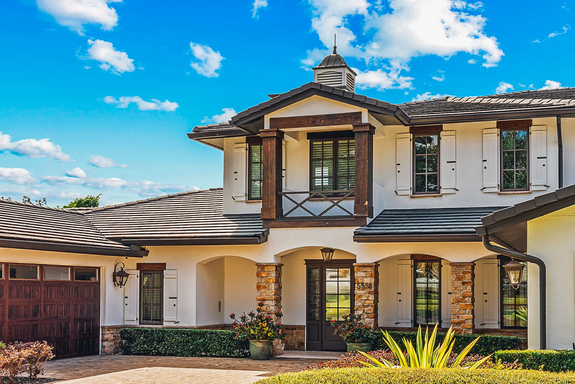 Nem toda casa de luxo em Orlando é igual 34 - Jen Dantas Fachada do imóvel - foto 1