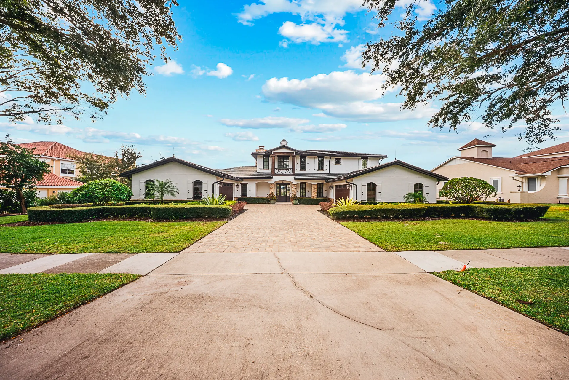 Nem toda casa de luxo em Orlando é igual 31 - Jen Dantas Fachada do imóvel - foto 11