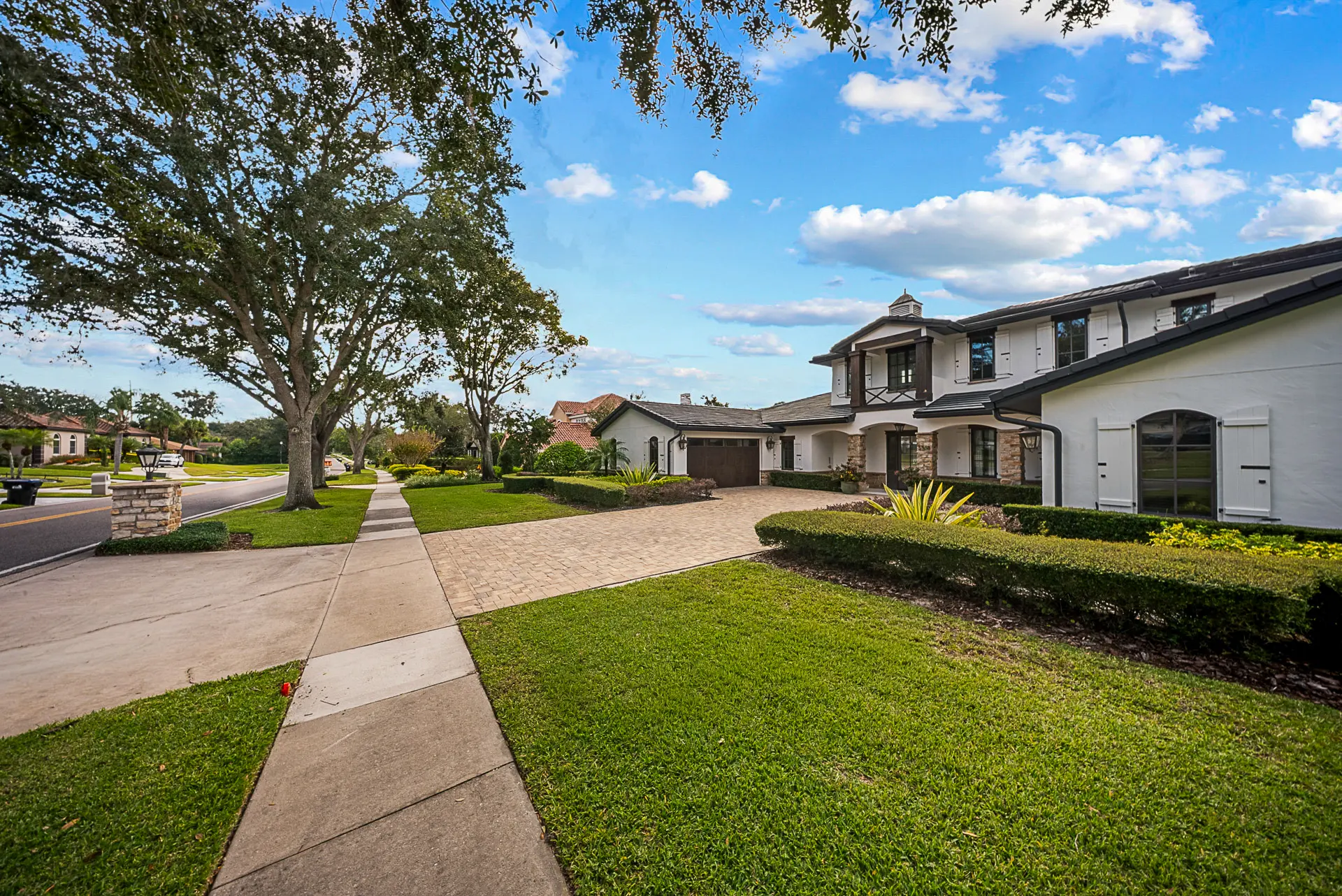 Nem toda casa de luxo em Orlando é igual 32 - Jen Dantas Fachada do imóvel - foto 9